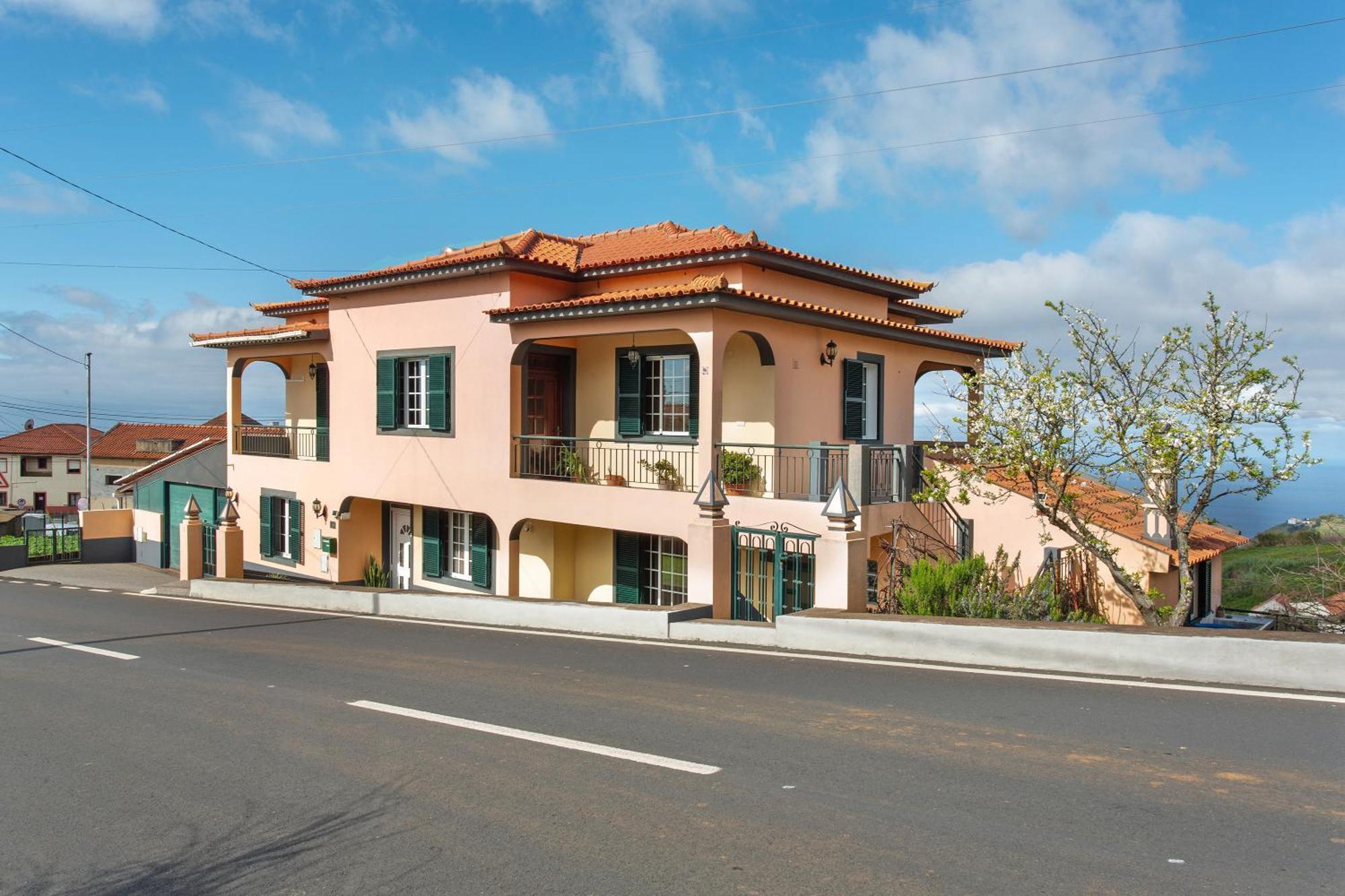 Apartamento Maria Canhas ภายนอก รูปภาพ
